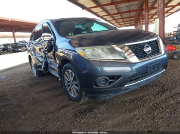  Salvage Nissan Pathfinder
