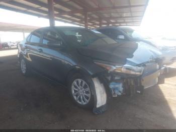  Salvage Kia Forte