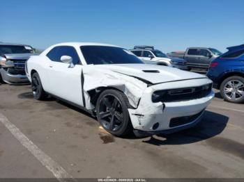  Salvage Dodge Challenger