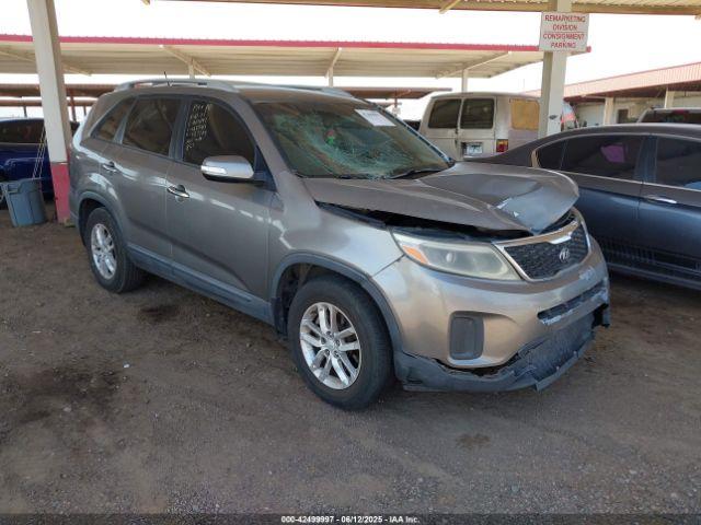  Salvage Kia Sorento