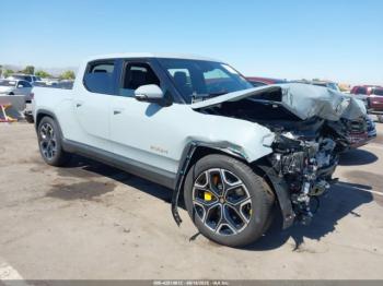  Salvage Rivian R1T
