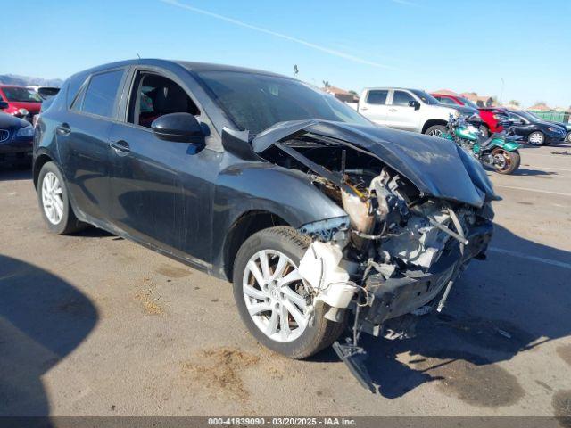  Salvage Mazda Mazda3