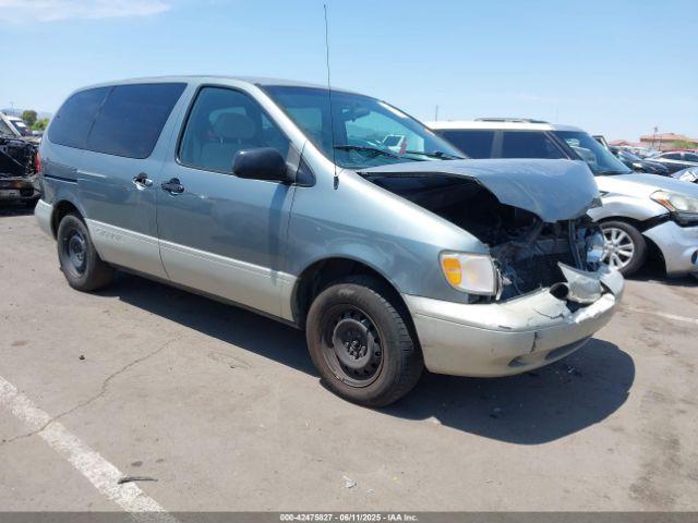  Salvage Toyota Sienna