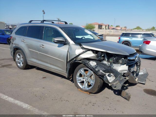  Salvage Toyota Highlander