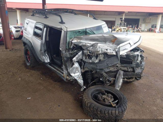  Salvage Toyota FJ Cruiser