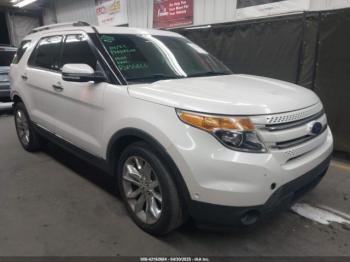  Salvage Ford Explorer