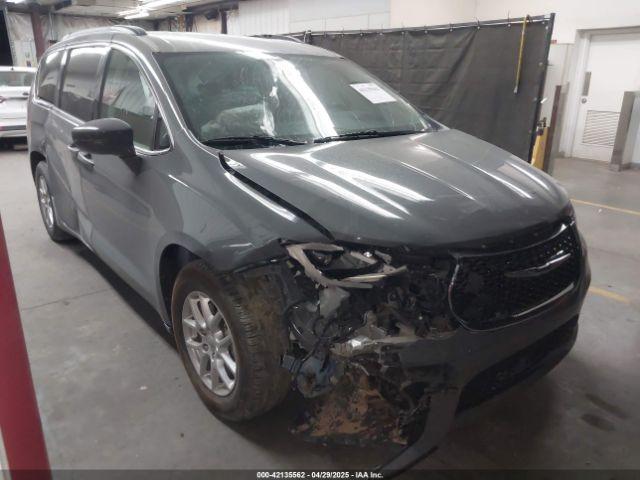  Salvage Chrysler Pacifica