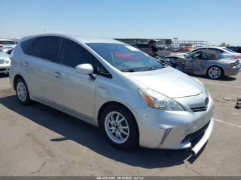  Salvage Toyota Prius v
