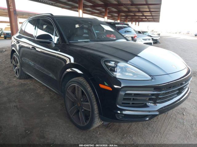  Salvage Porsche Cayenne