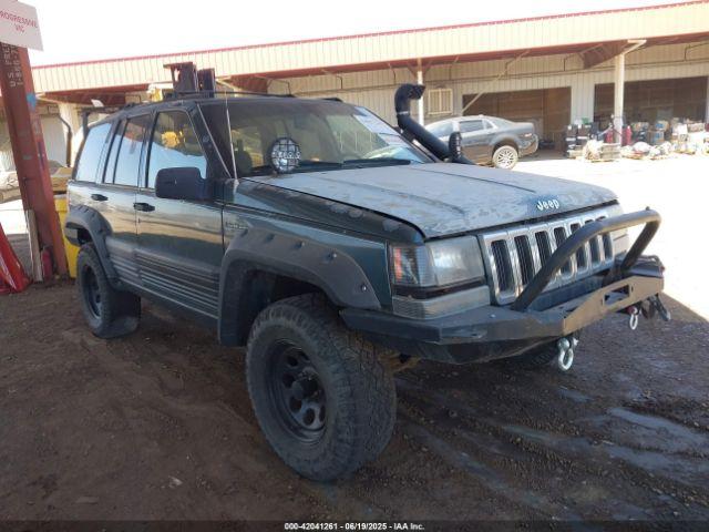  Salvage Jeep Grand Cherokee
