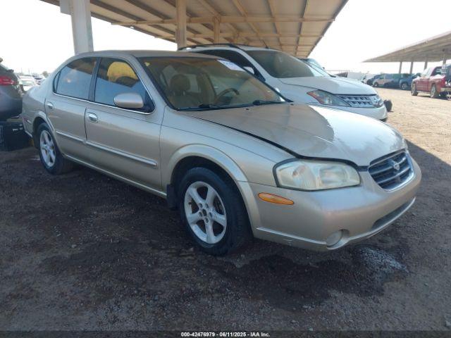  Salvage Nissan Maxima