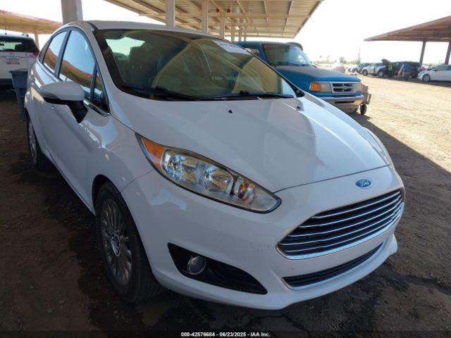  Salvage Ford Fiesta