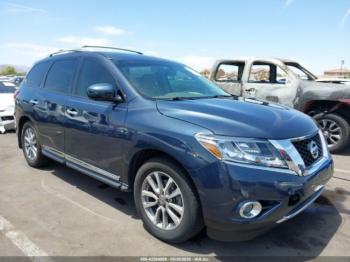  Salvage Nissan Pathfinder