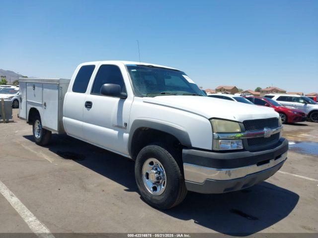  Salvage Chevrolet Silverado 2500