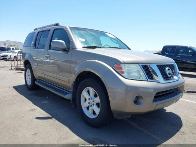  Salvage Nissan Pathfinder