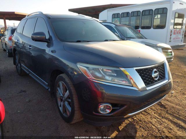  Salvage Nissan Pathfinder
