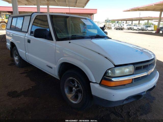  Salvage Chevrolet S-10