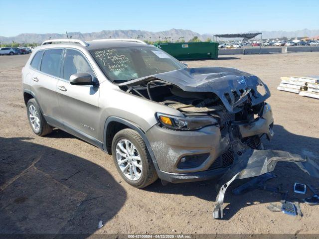  Salvage Jeep Cherokee