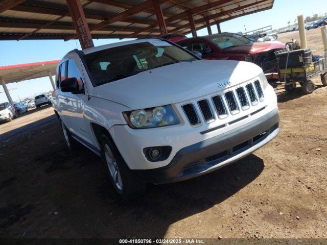  Salvage Jeep Compass