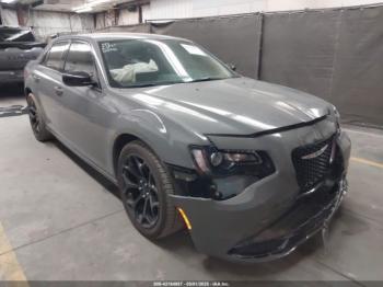  Salvage Chrysler 300