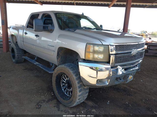  Salvage Chevrolet Silverado 2500