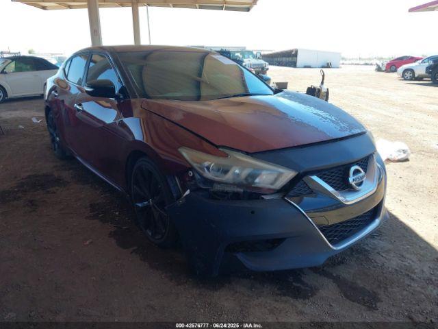  Salvage Nissan Maxima
