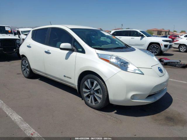  Salvage Nissan LEAF