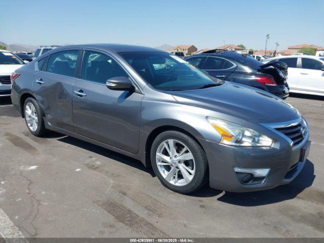  Salvage Nissan Altima