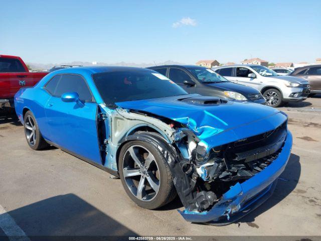  Salvage Dodge Challenger