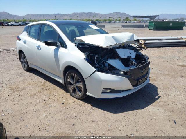  Salvage Nissan LEAF