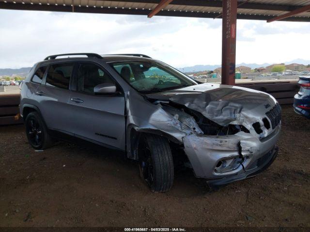  Salvage Jeep Cherokee