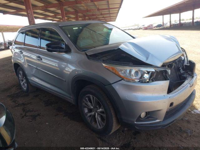  Salvage Toyota Highlander