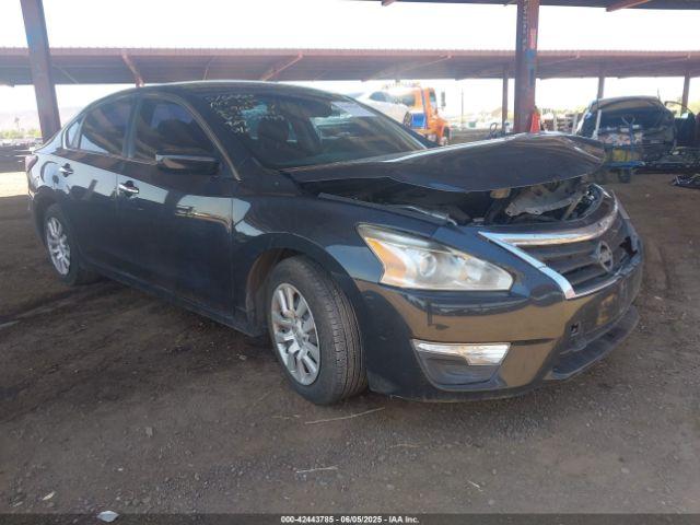  Salvage Nissan Altima