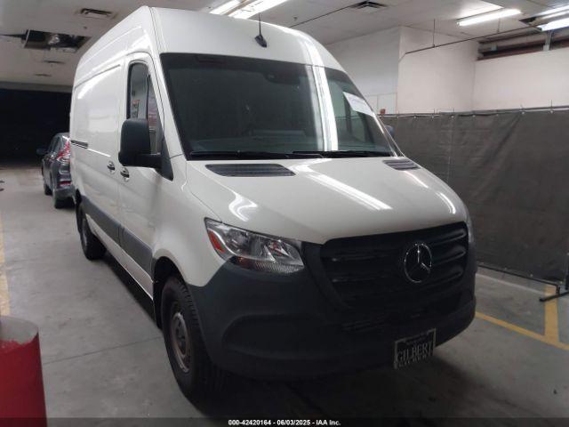  Salvage Mercedes-Benz Sprinter 1500