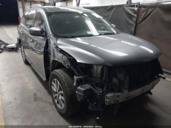  Salvage Nissan Pathfinder