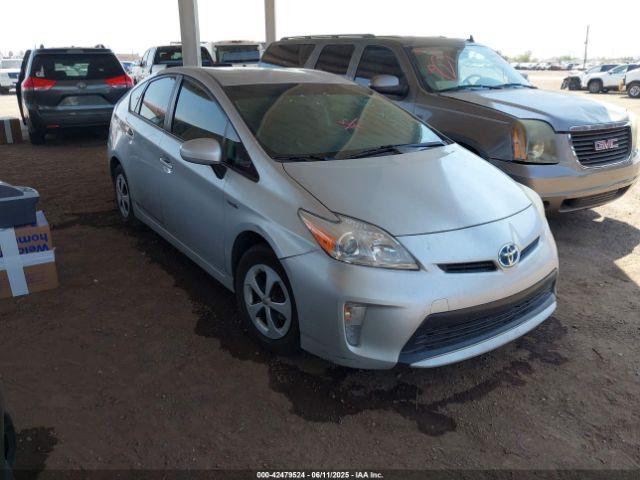  Salvage Toyota Prius