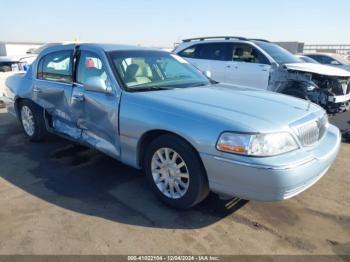  Salvage Lincoln Towncar