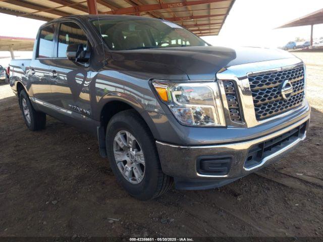  Salvage Nissan Titan