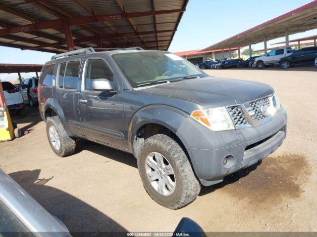  Salvage Nissan Pathfinder