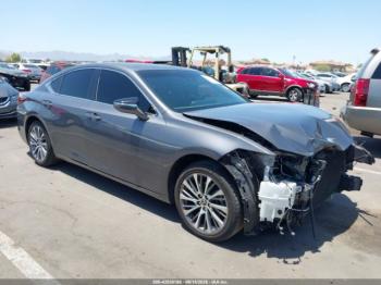  Salvage Lexus Es