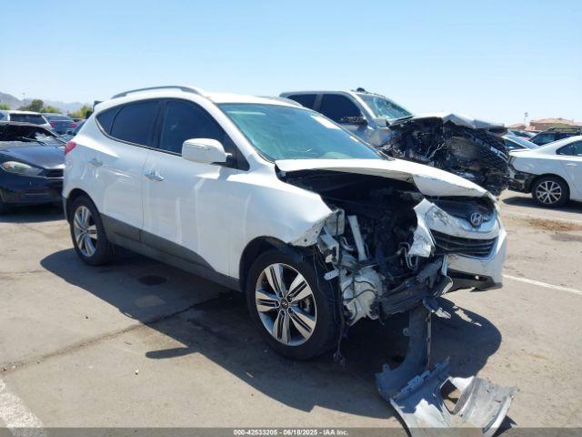  Salvage Hyundai TUCSON