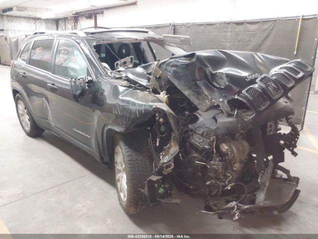  Salvage Jeep Cherokee