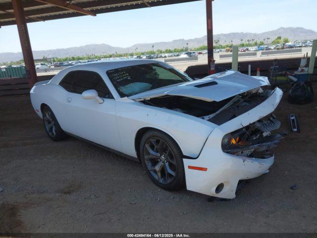  Salvage Dodge Challenger