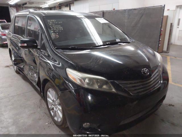  Salvage Toyota Sienna