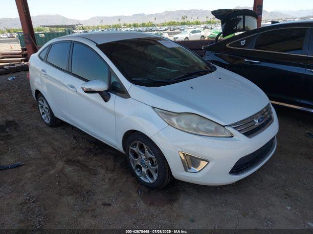  Salvage Ford Fiesta