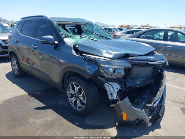  Salvage Kia Seltos