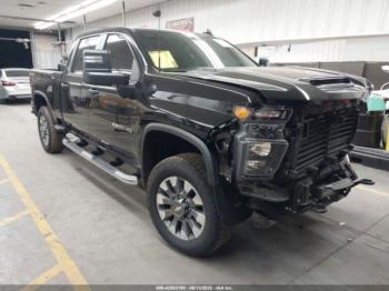  Salvage Chevrolet Silverado 2500