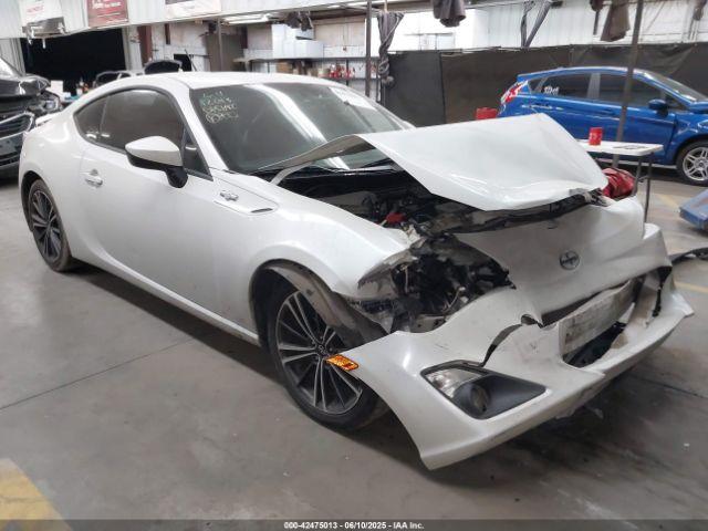  Salvage Scion FR-S