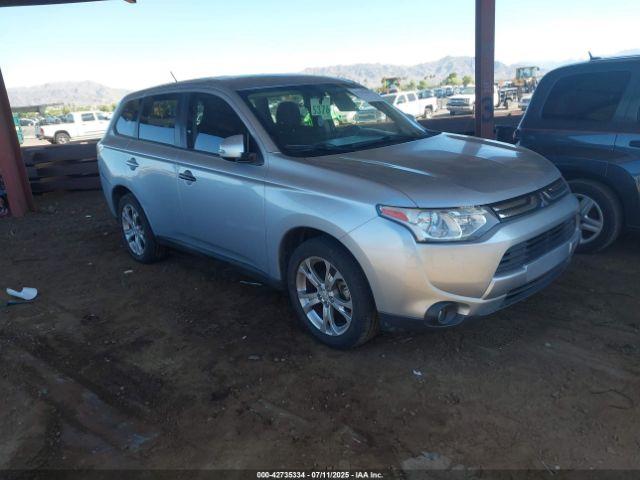  Salvage Mitsubishi Outlander