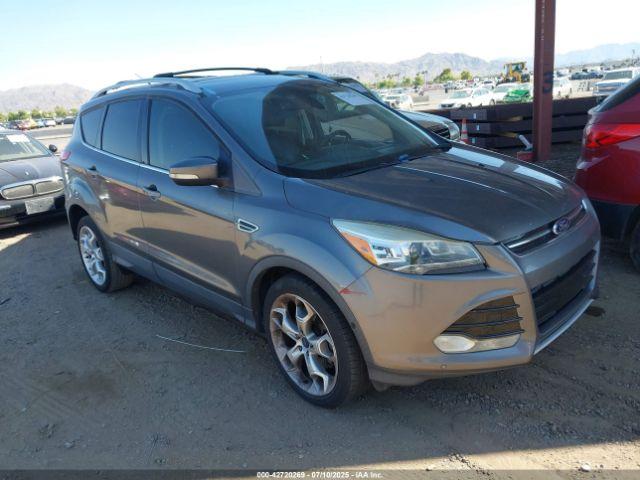  Salvage Ford Escape